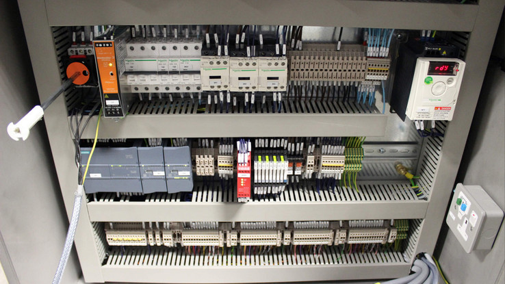 PNE Controls Ltd: Zvýšení produktivity až o 70 % díky softwaru EPLAN